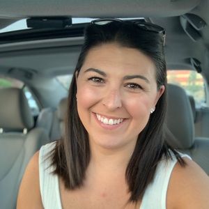 Meet your Posher, Courtney